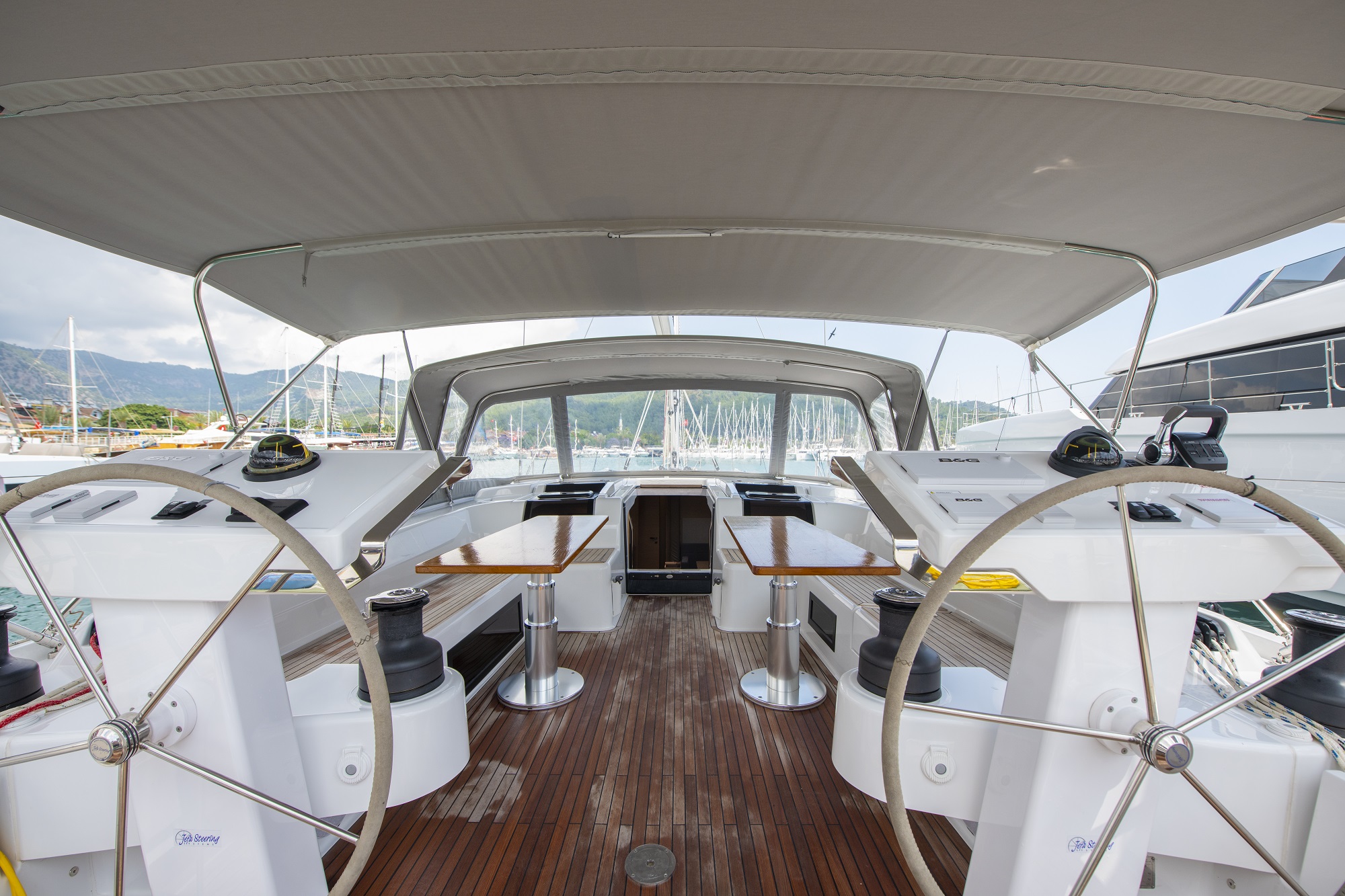 Hanse 548 - 5 + 1 cab. — photo 4