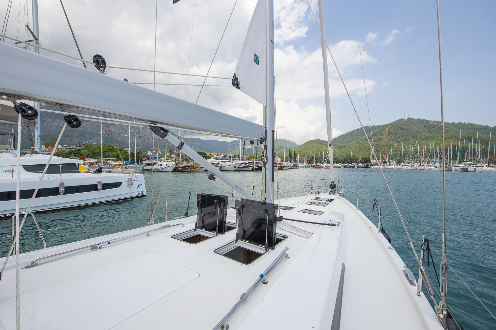 Hanse 548 - 5 + 1 cab. — photo 6