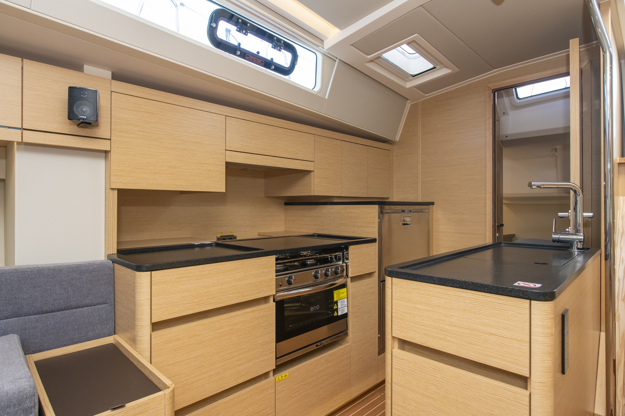 Hanse 548 - 5 + 1 cab. — photo 9