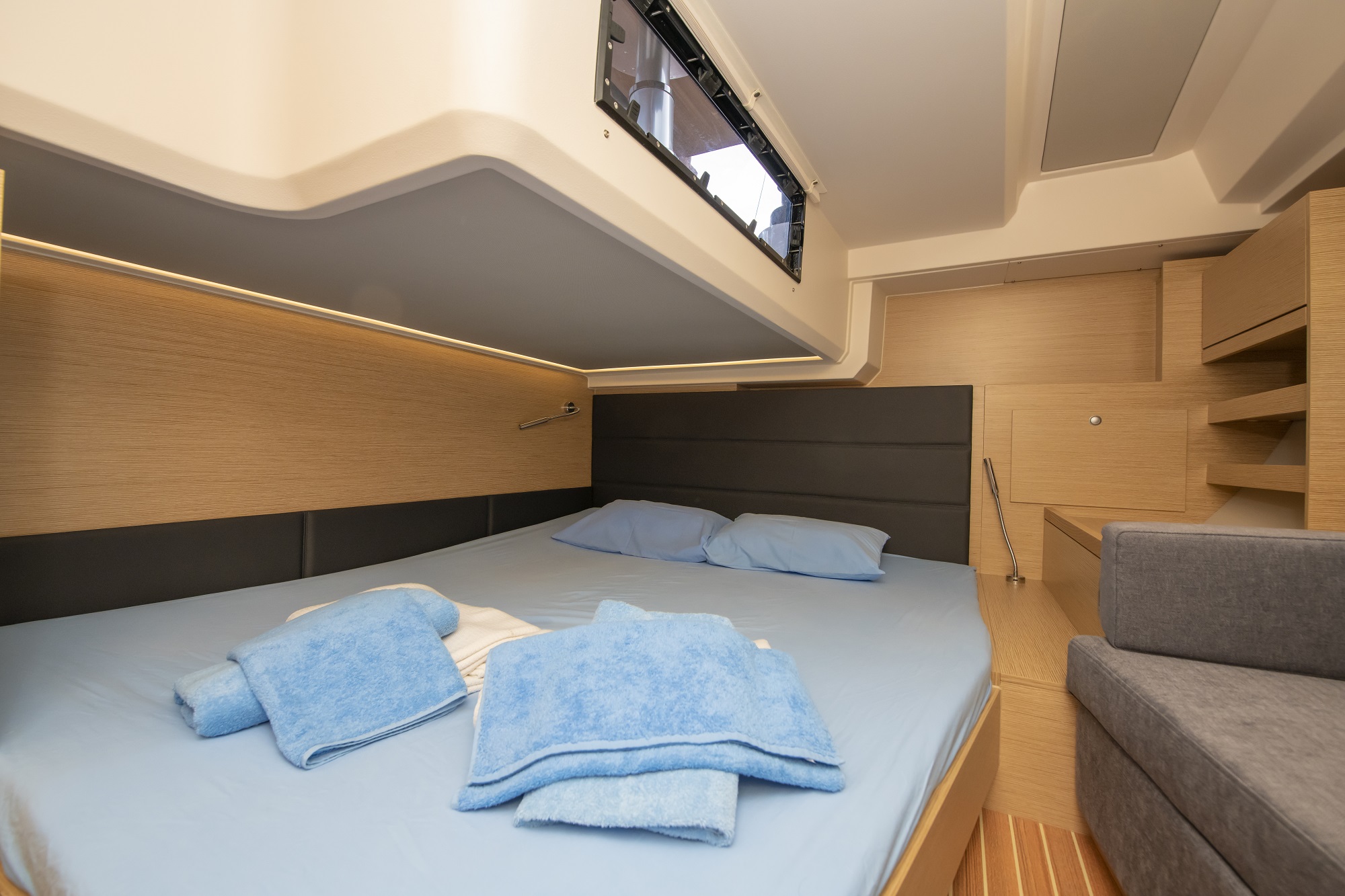 Hanse 548 - 5 + 1 cab. — photo 11