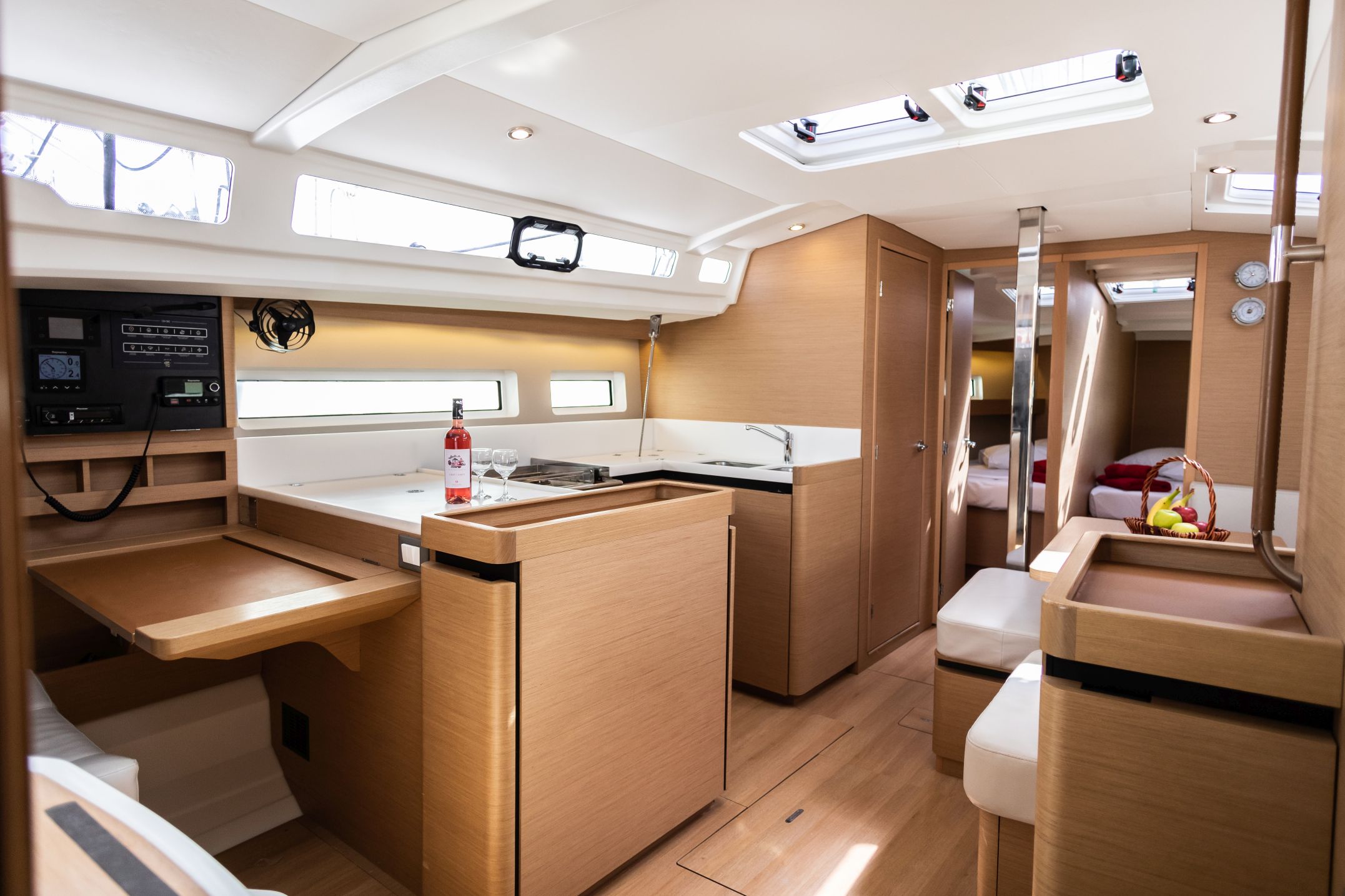 Sun Odyssey 440 - 4 cab. — photo 6