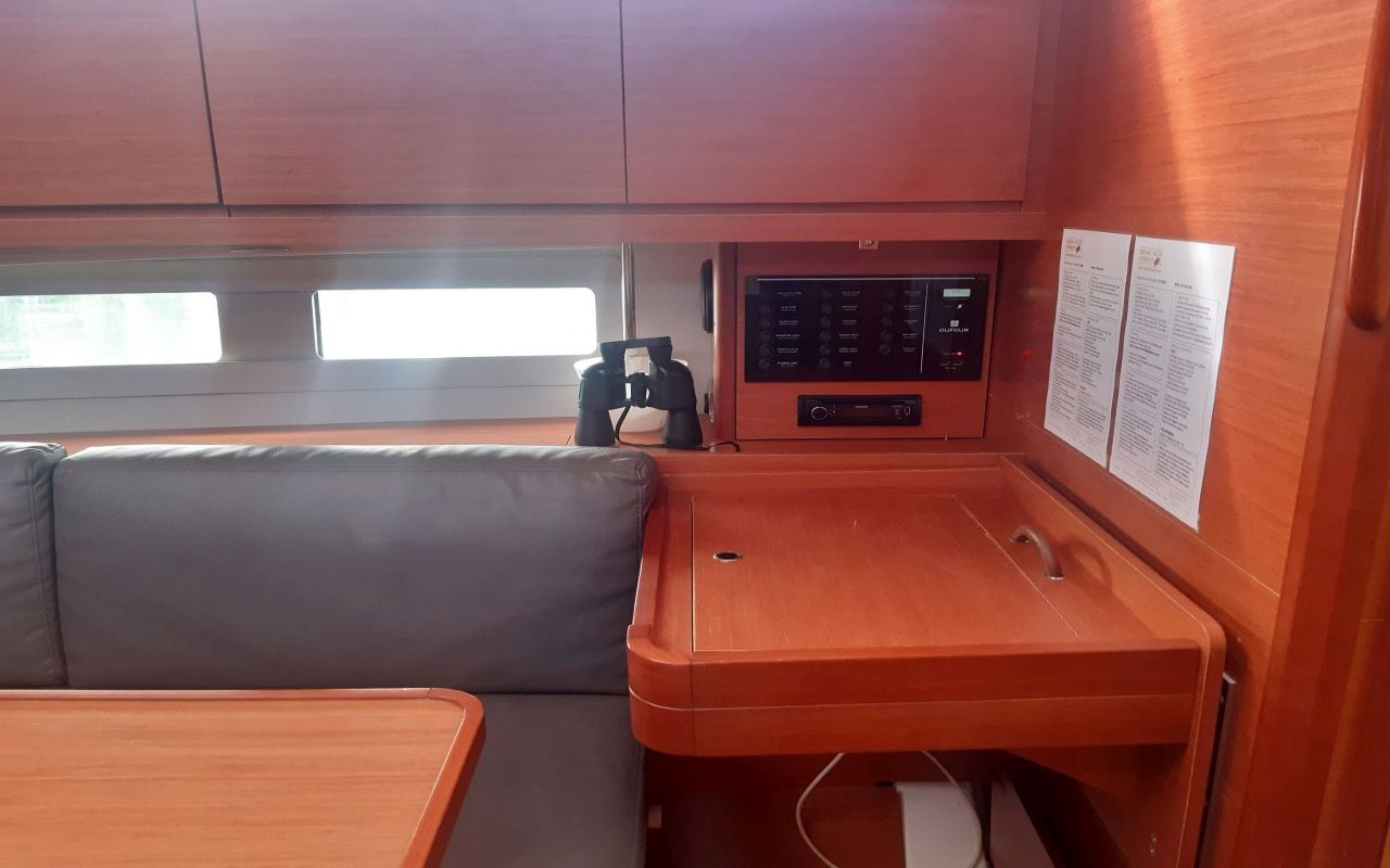 Dufour 390 GL — photo 6