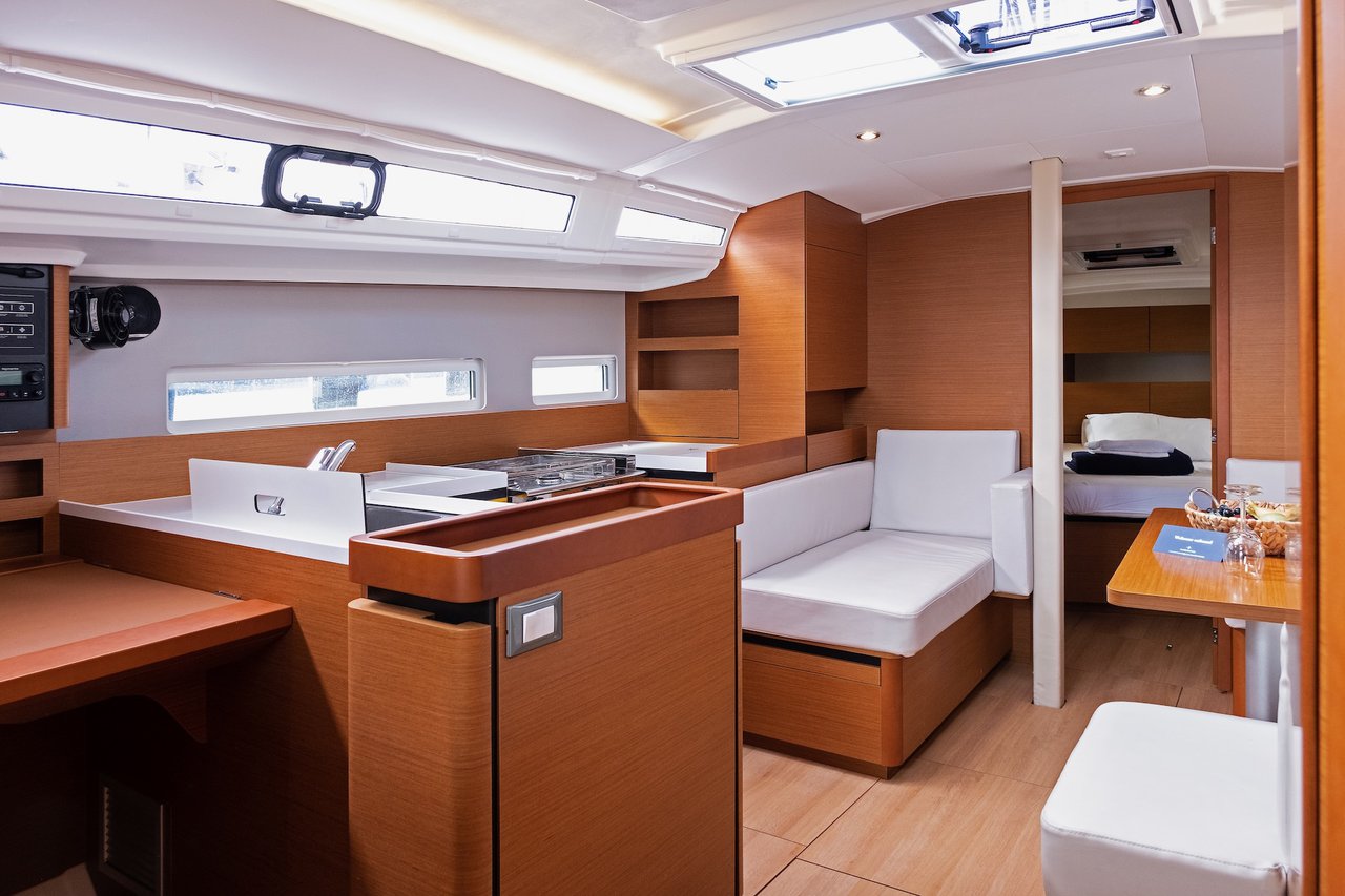 Sun Odyssey 410 - 3 cab. — photo 6