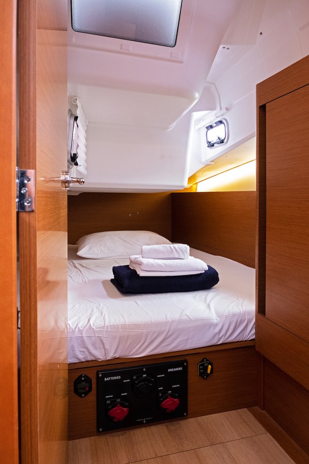 Sun Odyssey 410 - 3 cab. — photo 8