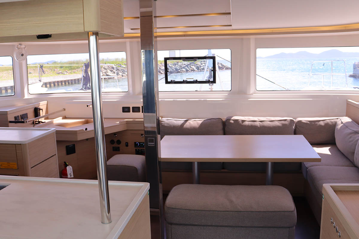 Lagoon 46 - 4 + 2 cab. — photo 8