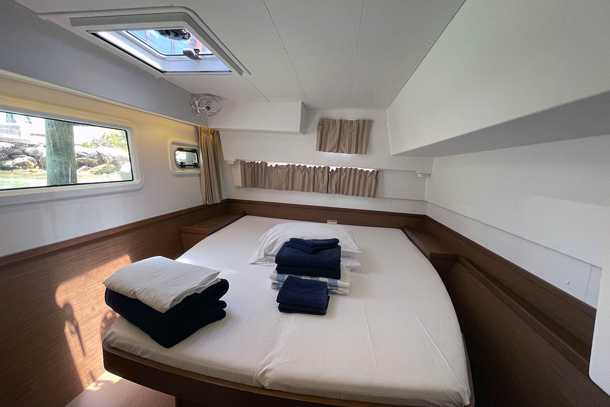 Lagoon 42 - 4 + 2 cab. — photo 14