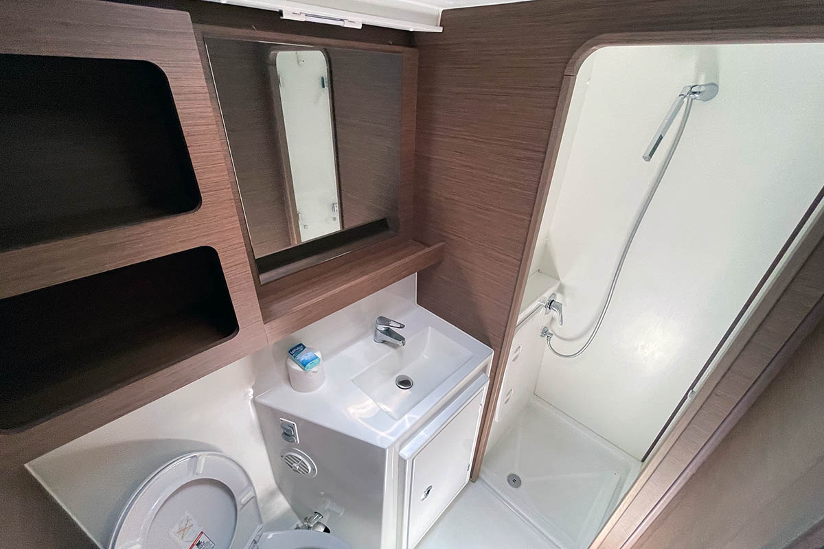 Lagoon 42 - 4 + 2 cab. — photo 18