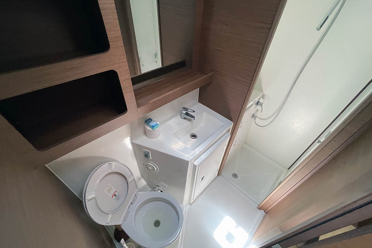 Lagoon 42 - 4 + 2 cab. — photo 19