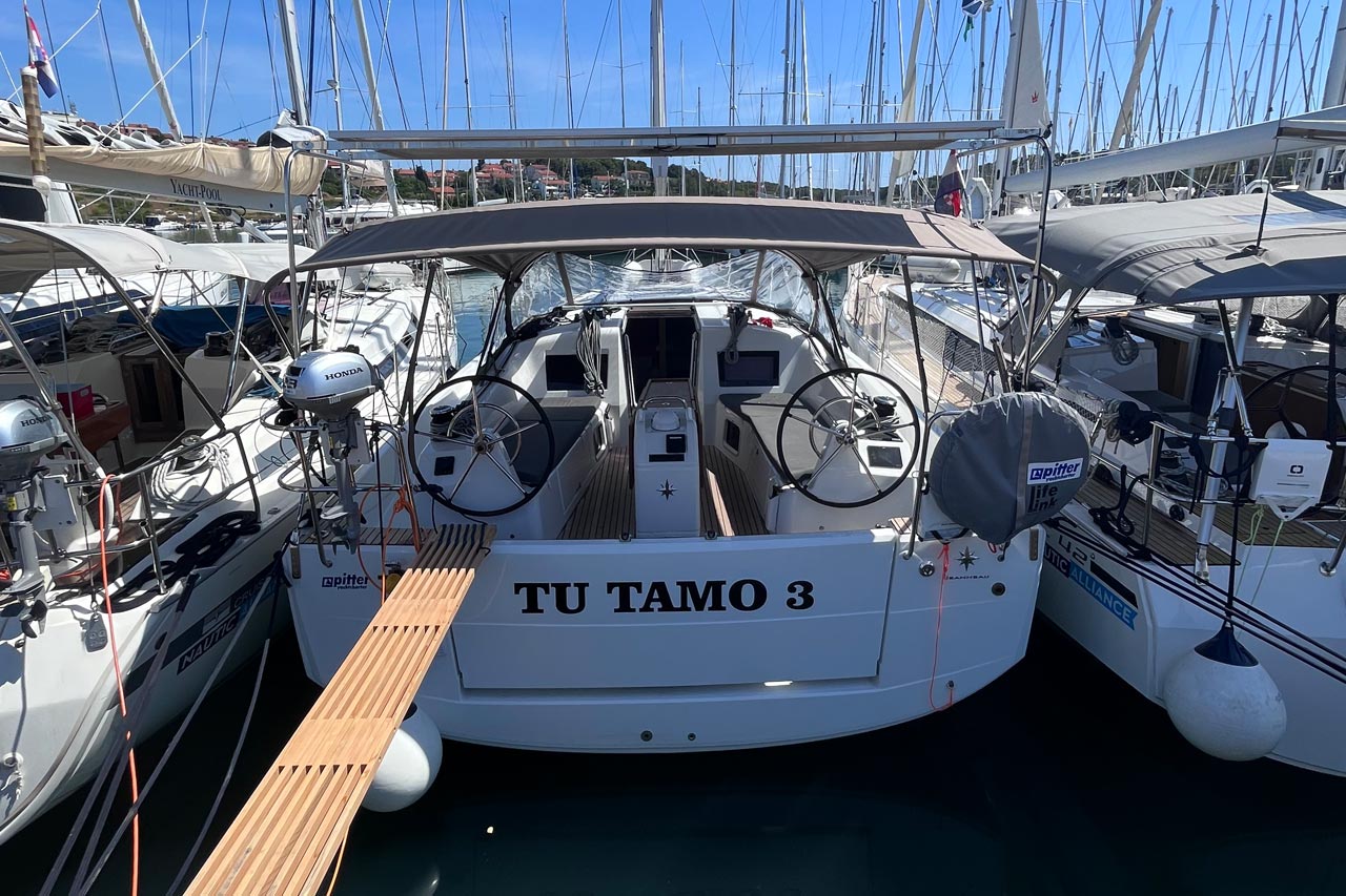 Sun Odyssey 410 - 3 cab. — photo 1