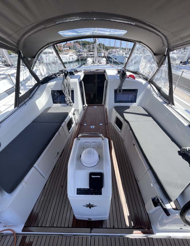 Sun Odyssey 410 - 3 cab. — photo 7