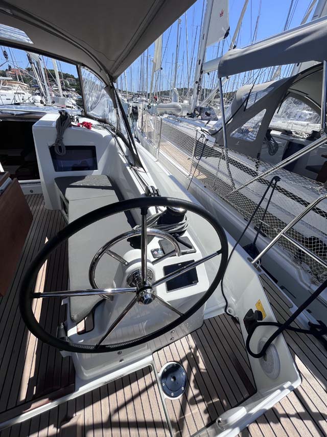 Sun Odyssey 410 - 3 cab. — photo 8
