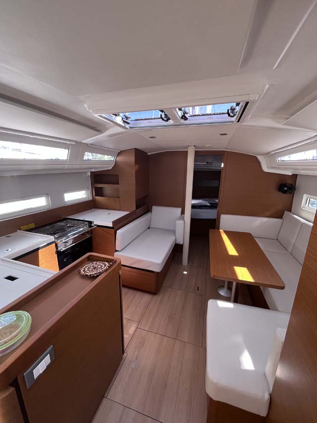 Sun Odyssey 410 - 3 cab. — photo 11
