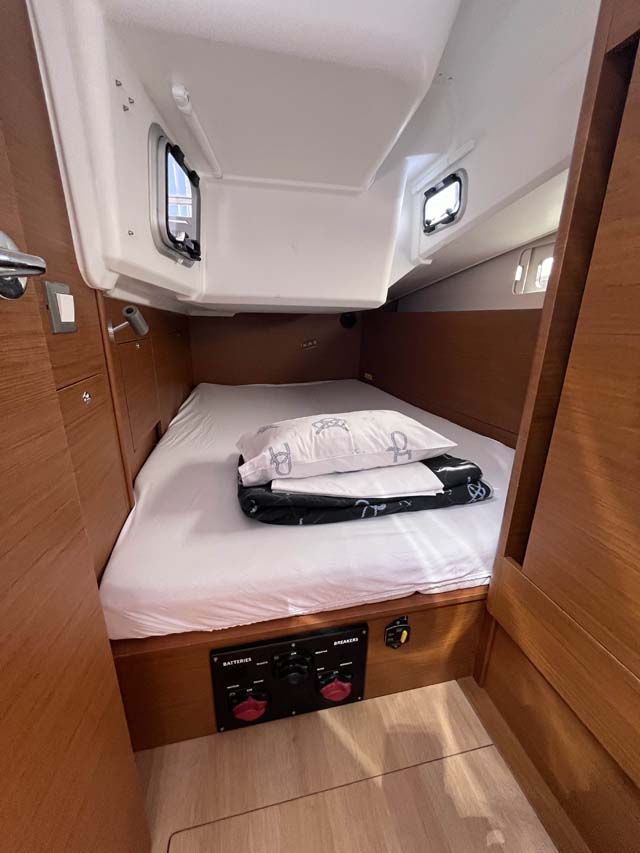 Sun Odyssey 410 - 3 cab. — photo 18