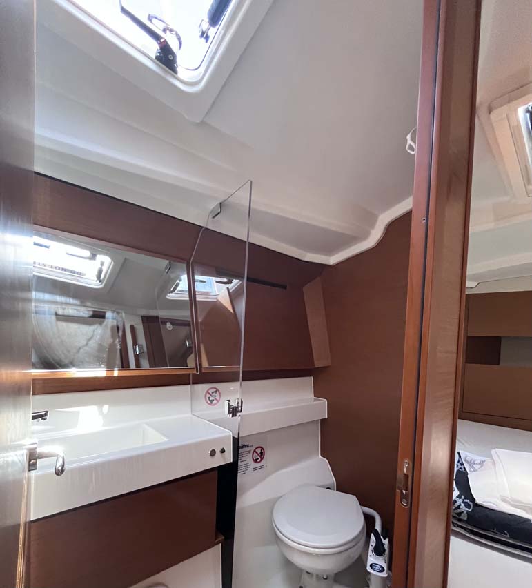 Sun Odyssey 410 - 3 cab. — photo 19
