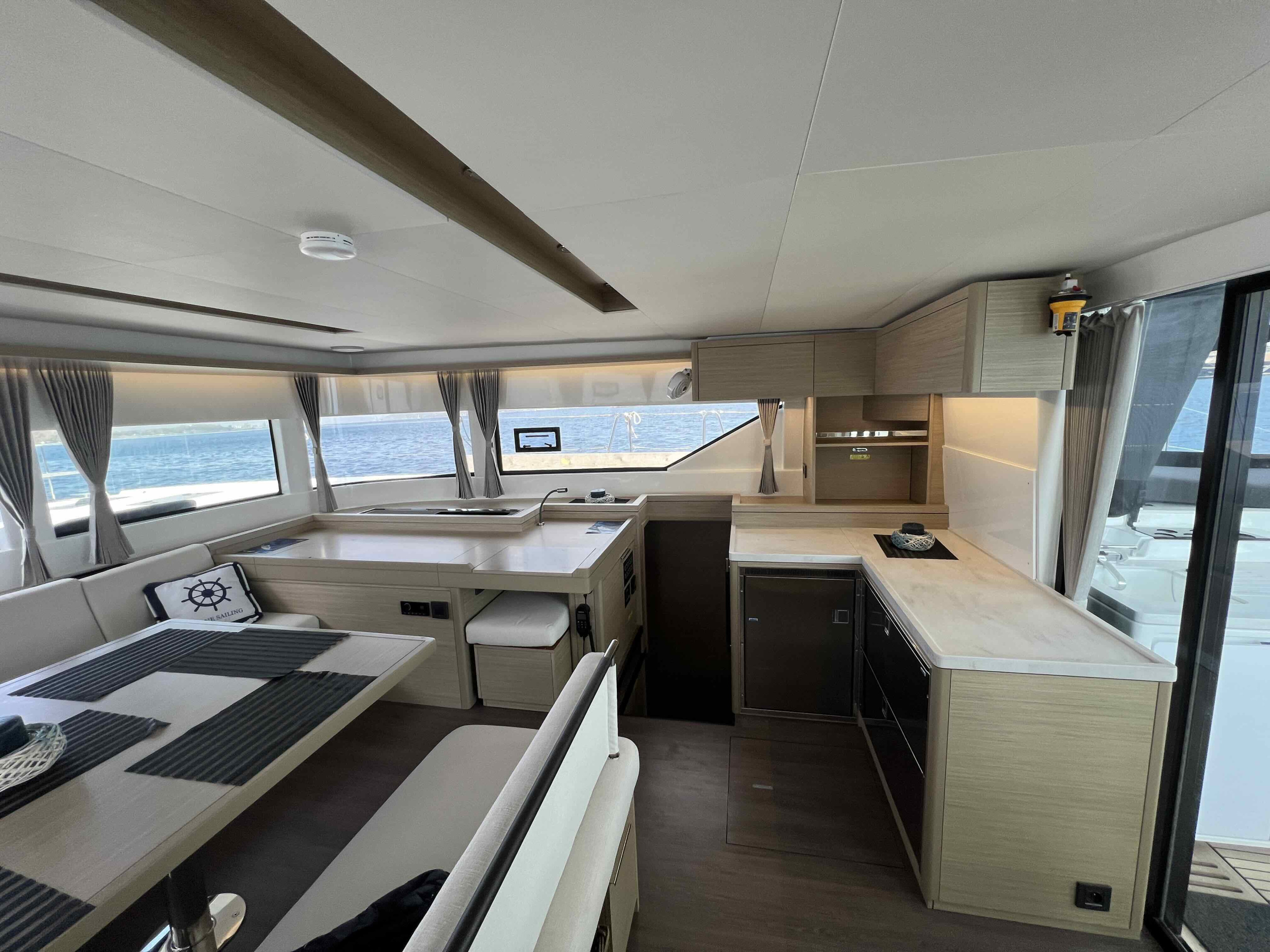 Lagoon 51 - 6 cab. — photo 16