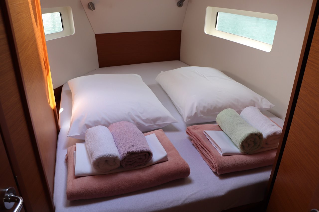 Sun Odyssey 380 - 3 cab. — photo 11
