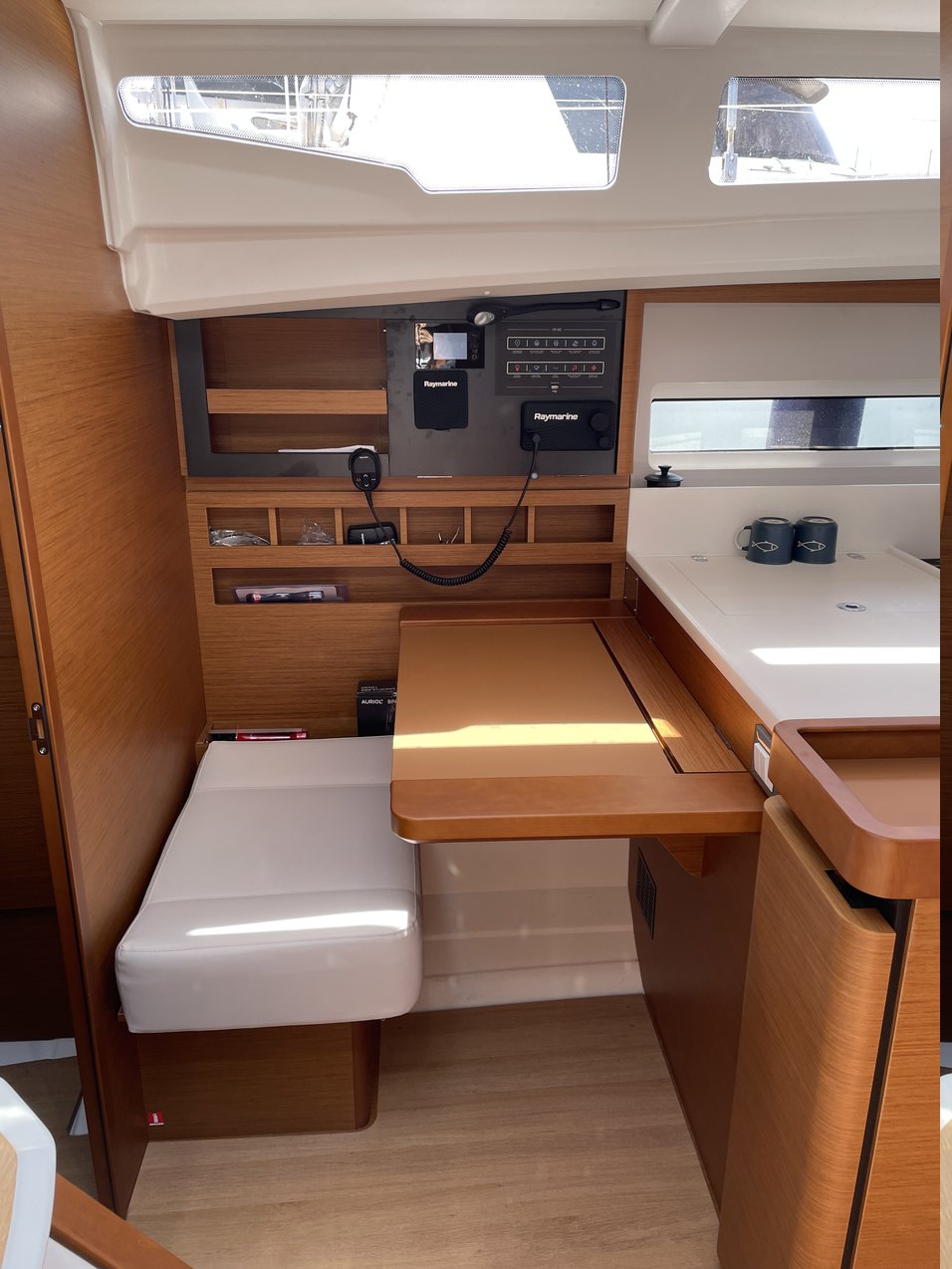 Sun Odyssey 440 - 4 cab. — photo 6