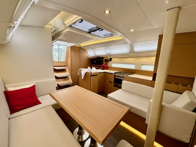 Sun Odyssey 410 - 3 cab. — photo 11