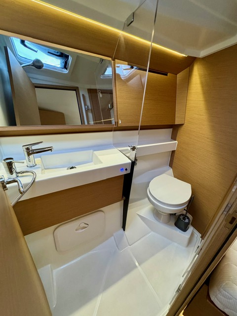 Sun Odyssey 410 - 3 cab. — photo 15