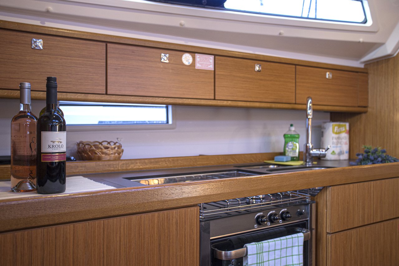 Bavaria Cruiser 41 - 3 cab. — photo 8