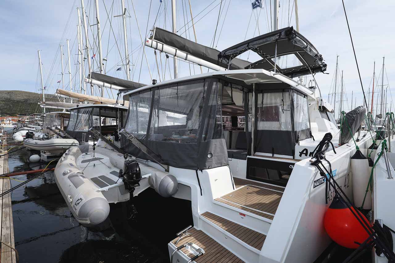 Fountaine Pajot Astrea 42 - 4 + 1 cab. — photo 3