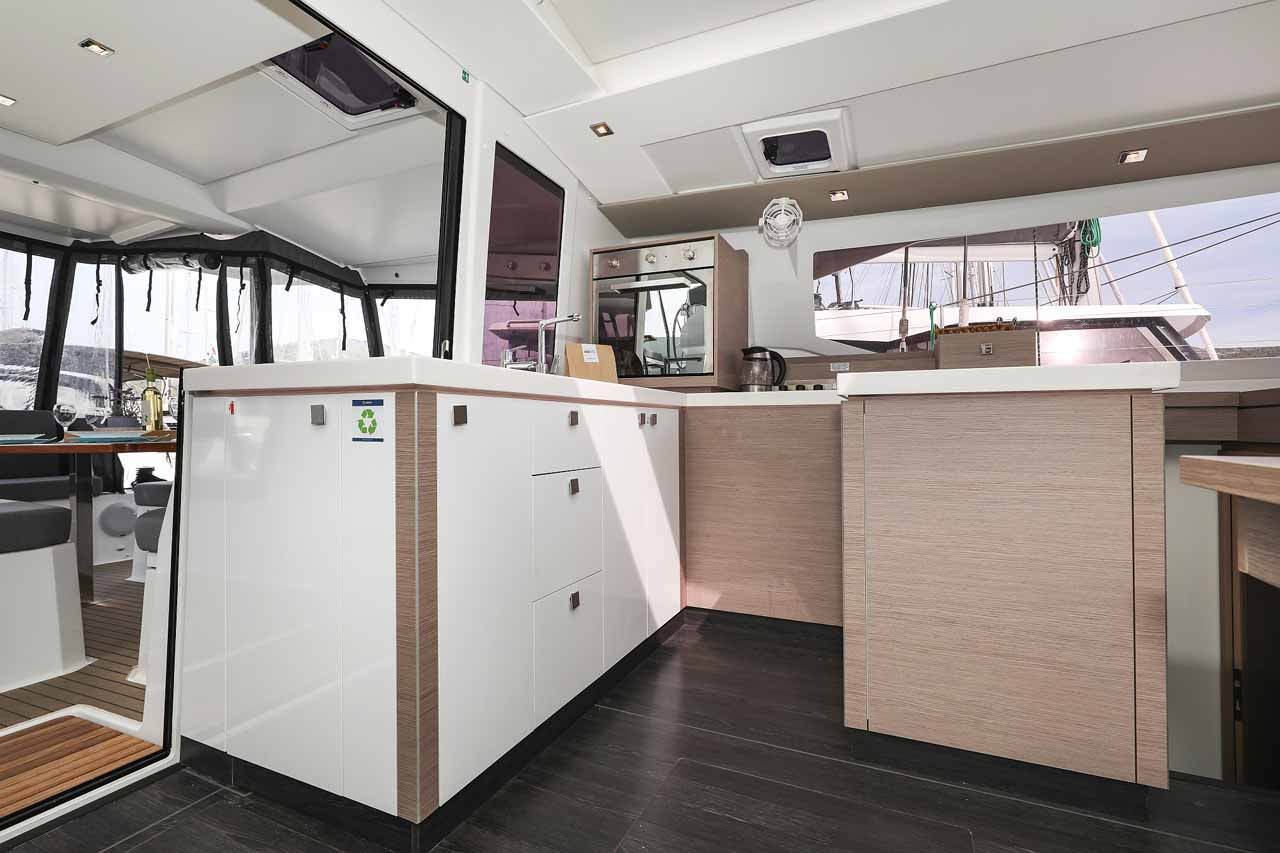 Fountaine Pajot Astrea 42 - 4 + 1 cab. — photo 14