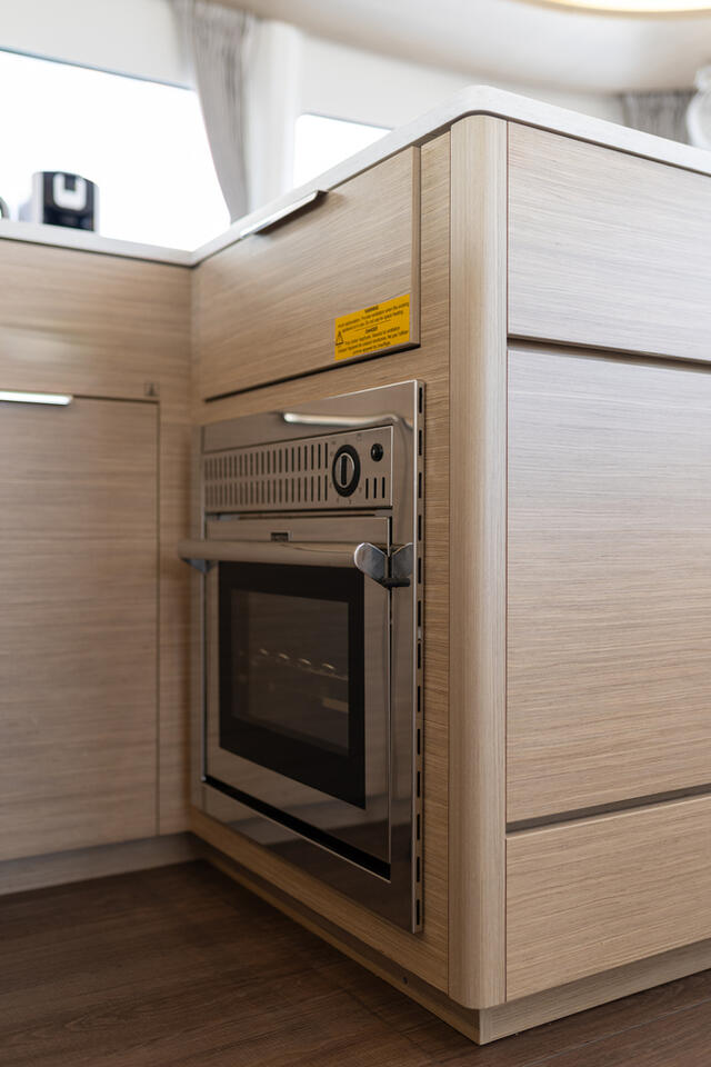 Lagoon 46 - 4 + 2 cab. — photo 9