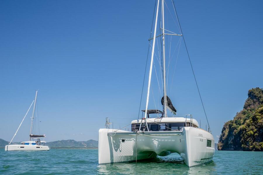 Photo #1 - Lagoon 40 - 4 + 2 cab (K-35) en Ao Po Grand Marina - 37006
