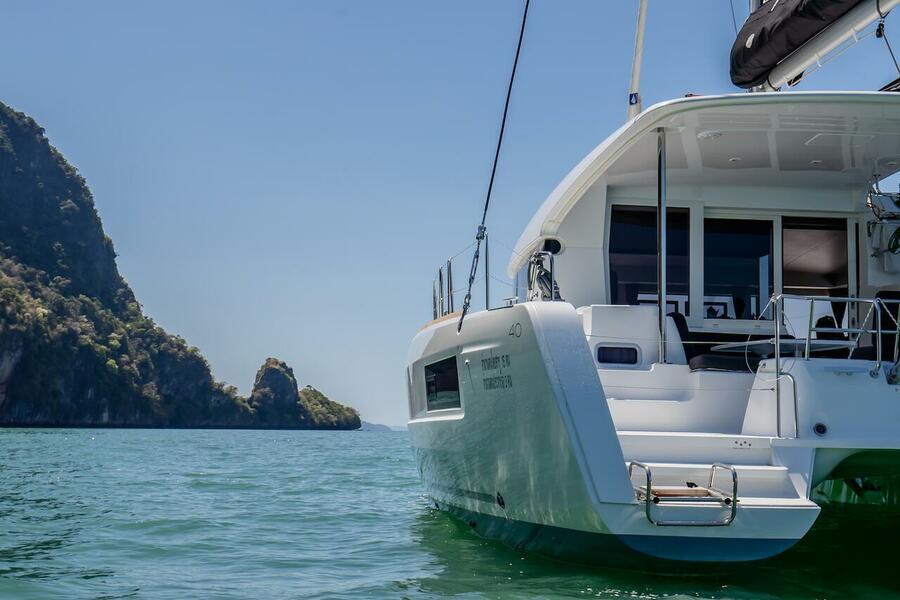Lagoon 40 - 4 + 2 cab — photo 12