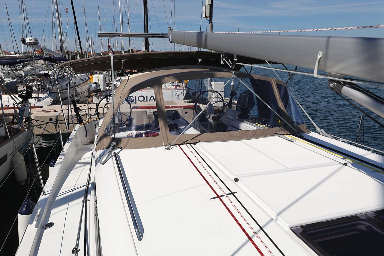 Sun Odyssey 490 - 5 cab. — photo 18