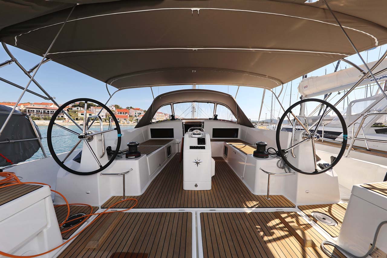 Sun Odyssey 490 - 5 cab. — photo 21