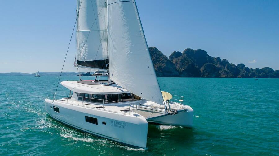 Lagoon 42 - 4 + 1 cab. — photo 9