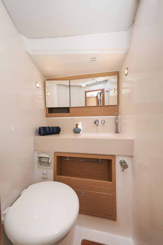 Dufour 470 - 3 cab. — photo 19