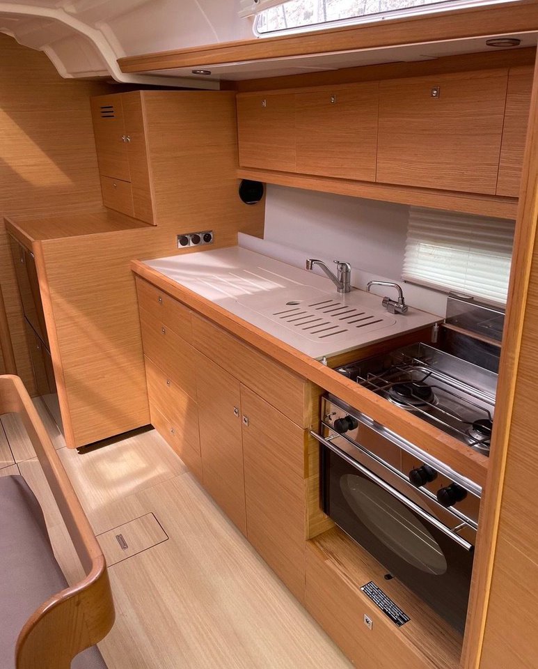 Dufour 430 GL — photo 9