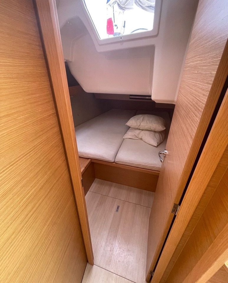 Dufour 430 GL — photo 10