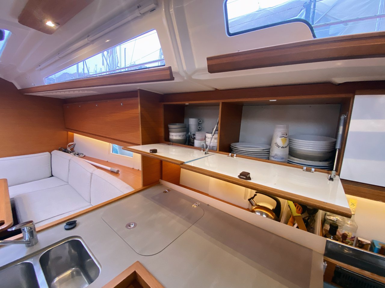 Dufour 390 GL — photo 7