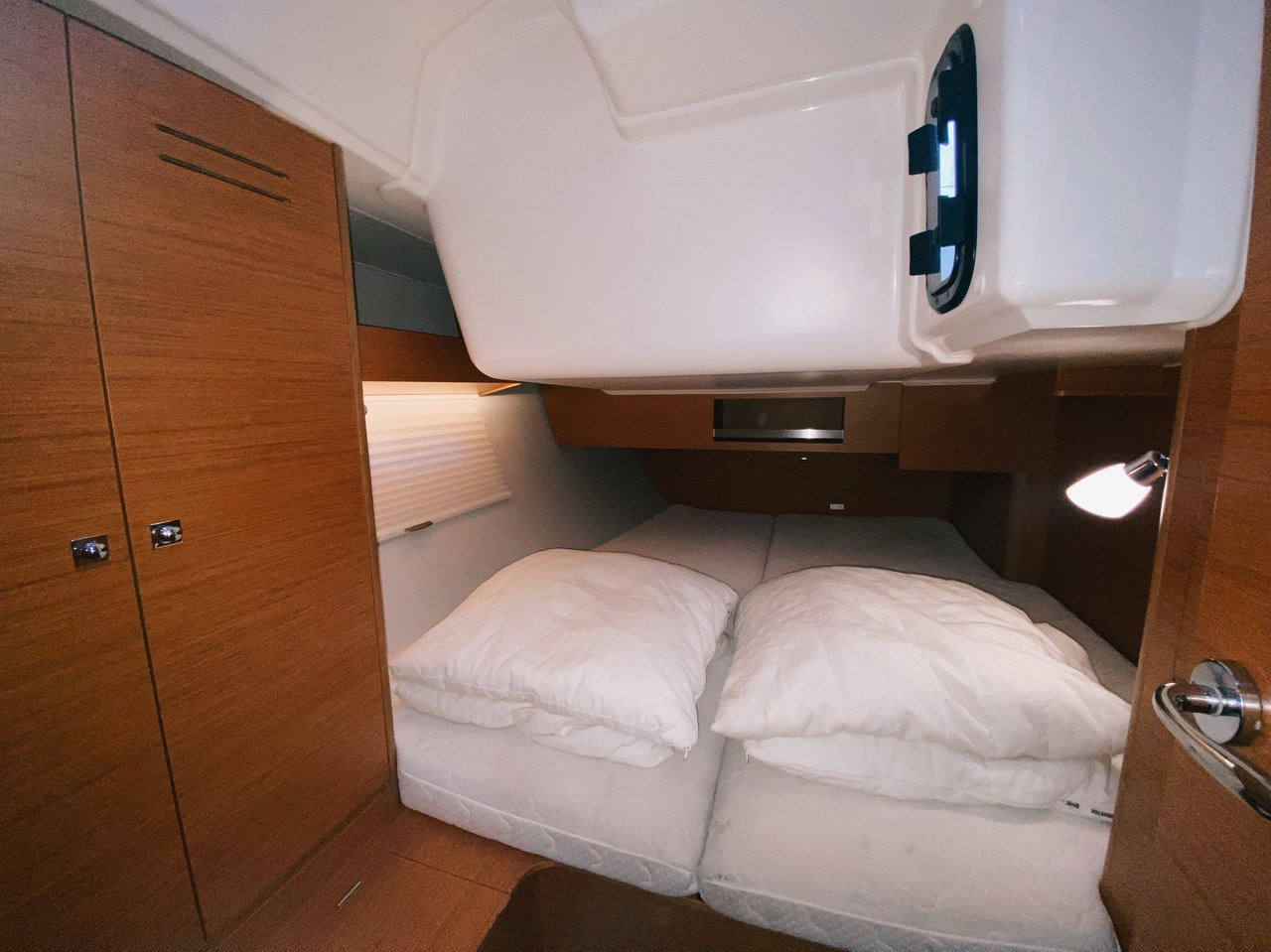 Dufour 390 GL — photo 8