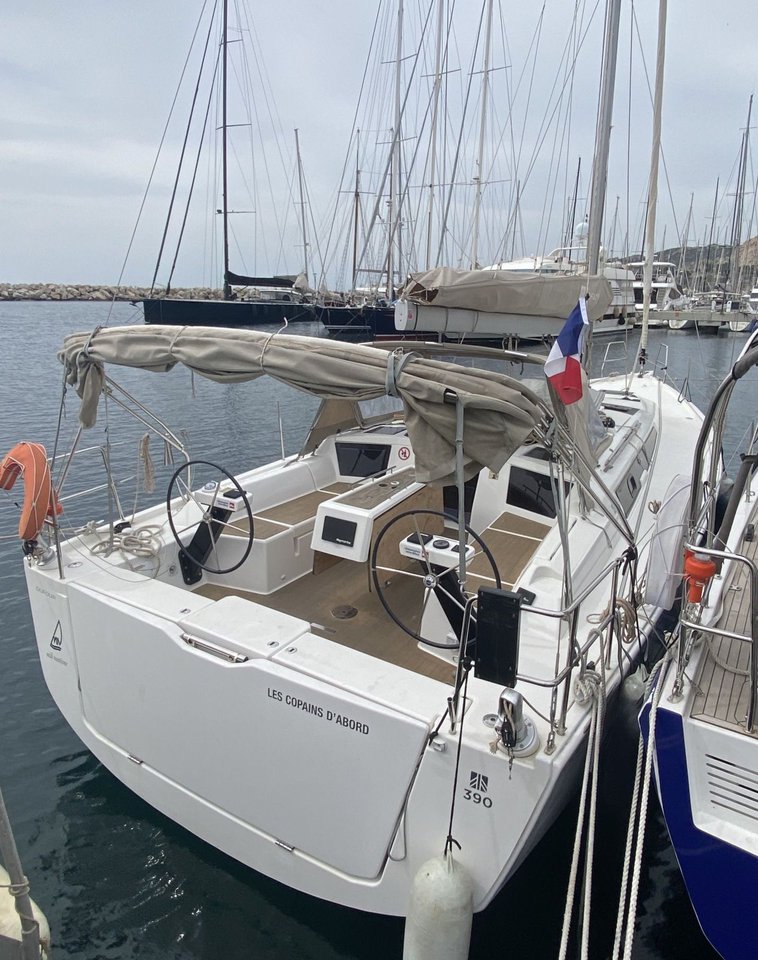 Dufour 390 GL — photo 1