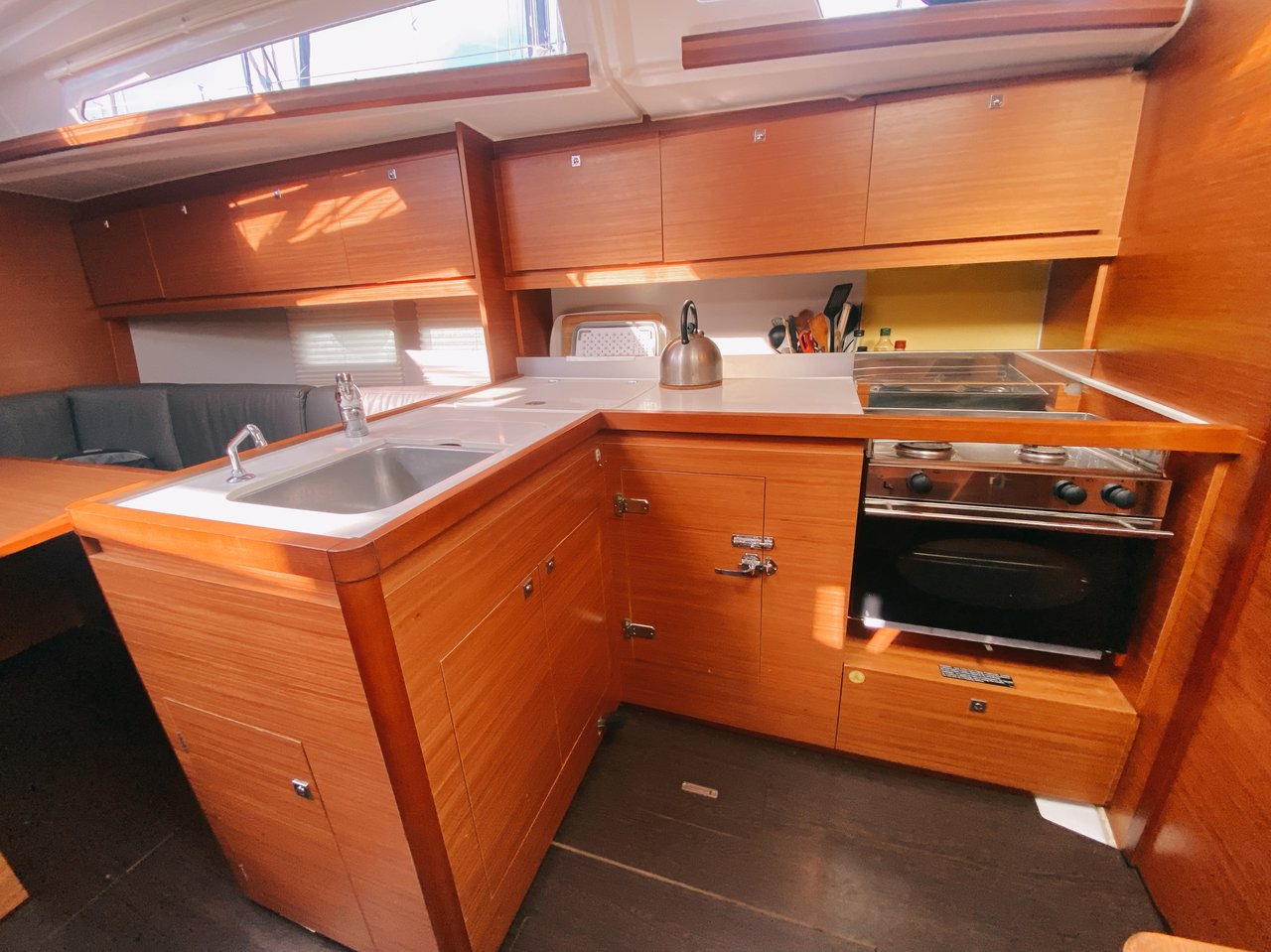 Dufour 390 GL — photo 8