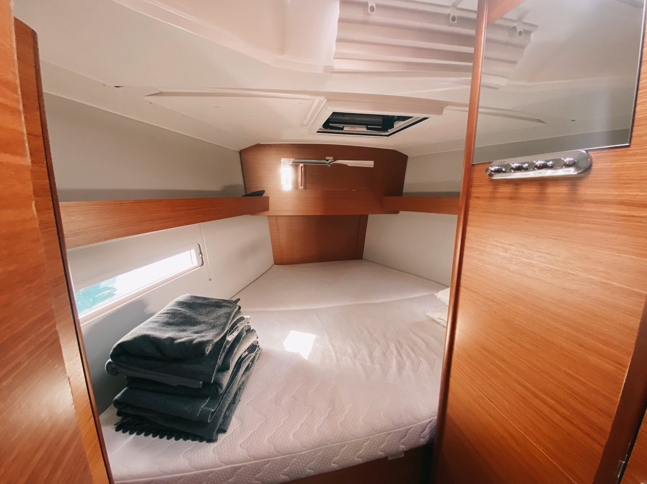 Dufour 390 GL — photo 10
