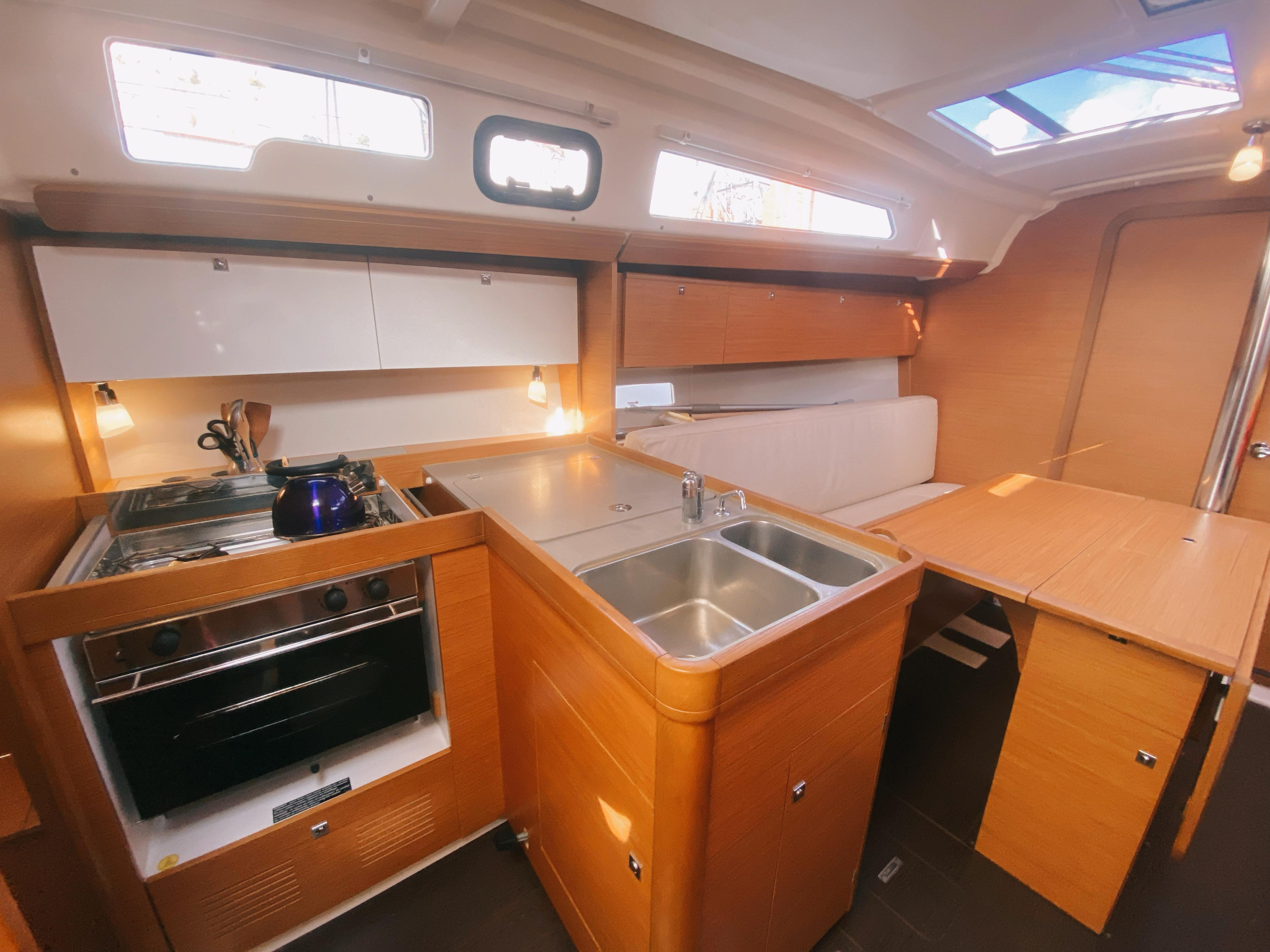 Dufour 360 GL - 3 cab. — photo 5