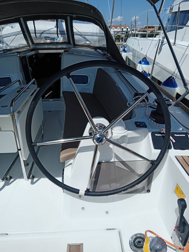 Sun Odyssey 349 - 3 cab. — photo 5