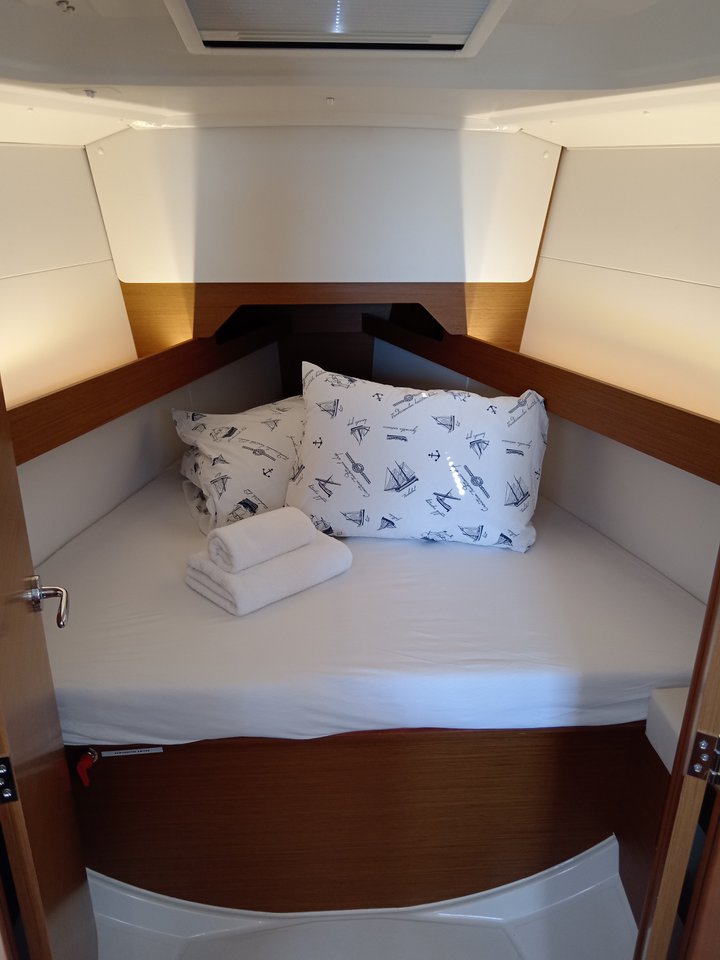 Sun Odyssey 349 - 3 cab. — photo 9