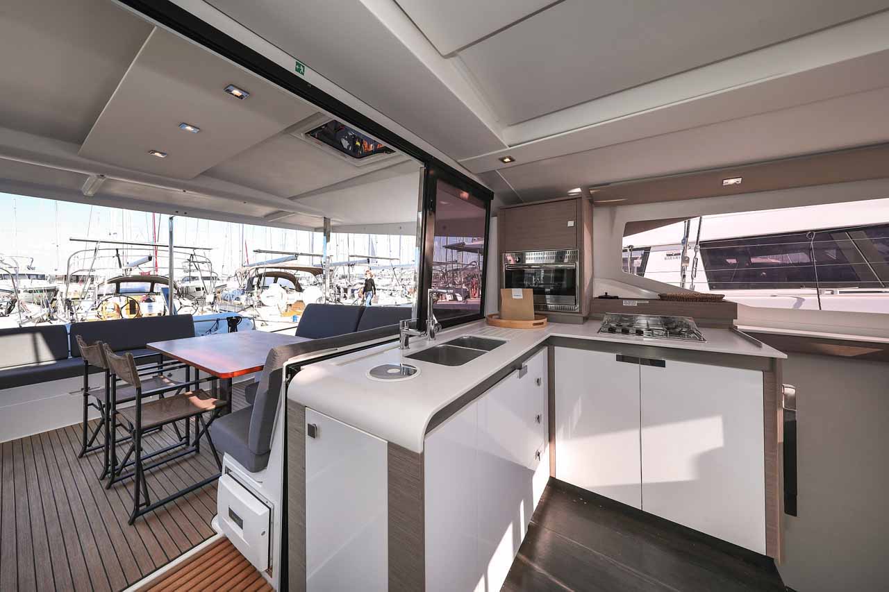 Fountaine Pajot Isla 40 - 4 + 1 cab. — photo 13