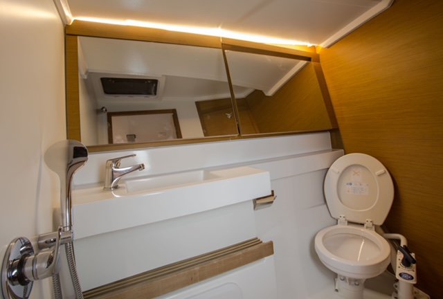 Sun Odyssey 440 - 4 cab. — photo 23