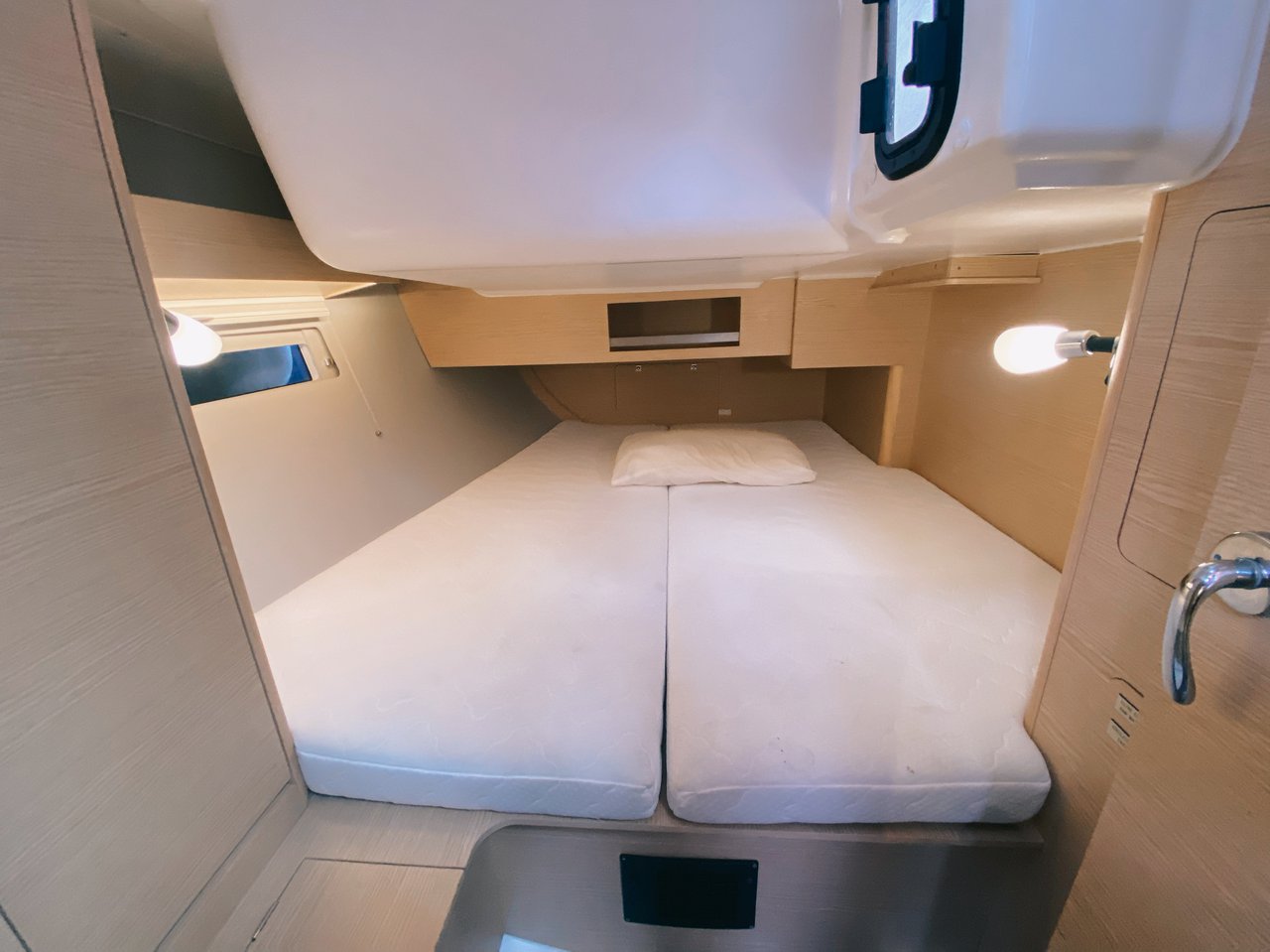 Dufour 390 GL — photo 10