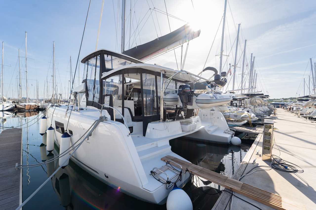 Lagoon 42 OW — photo 11