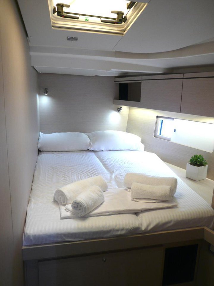 Oceanis 51.1 — photo 12