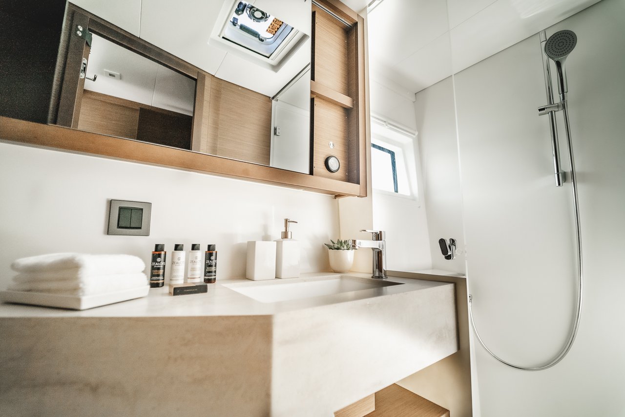 Lagoon 46 - 4 cab. — photo 38