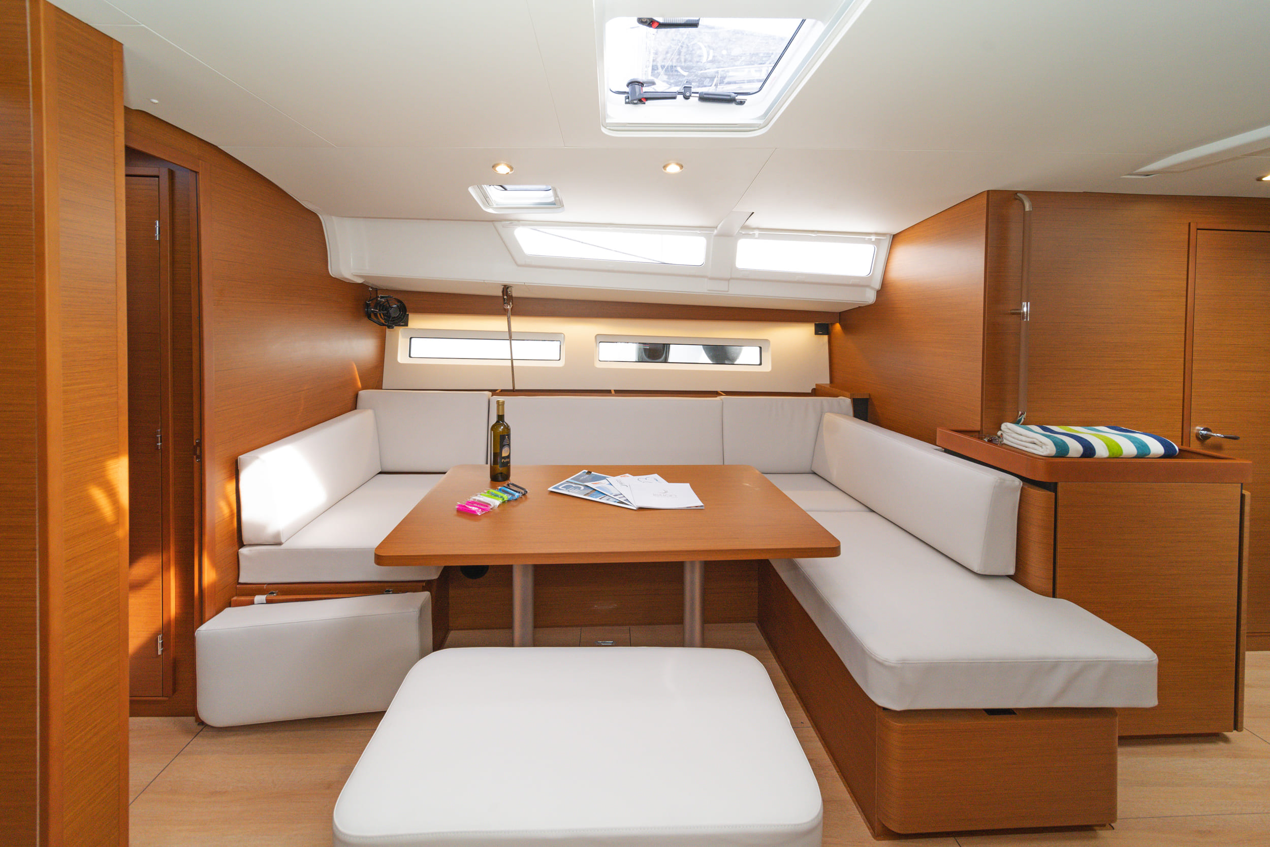 Sun Odyssey 490 - 5 + 1 cab. — photo 12